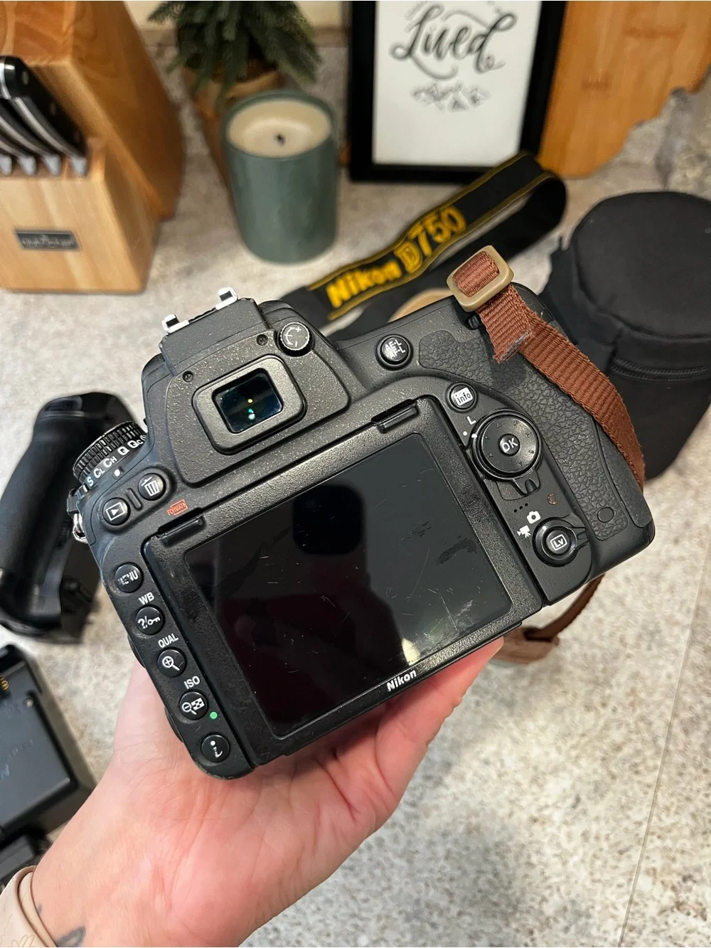Nikon D750 24.3MP DSLR Body w/ Nikon 35mm Prime Lens + 28-300mm Tamron Zoom Lens